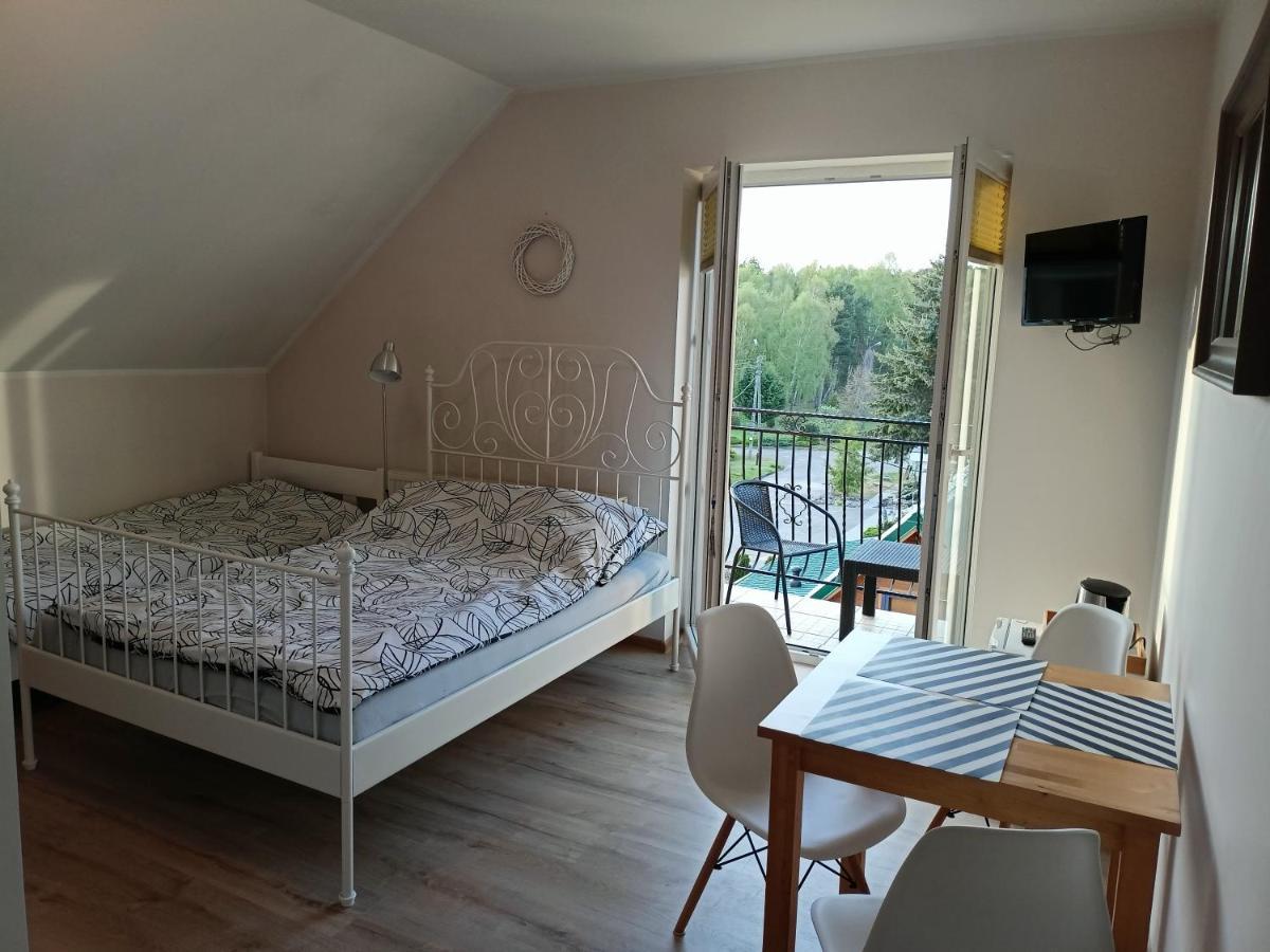 Anna Apartment Czarny Mlyn Екстериор снимка